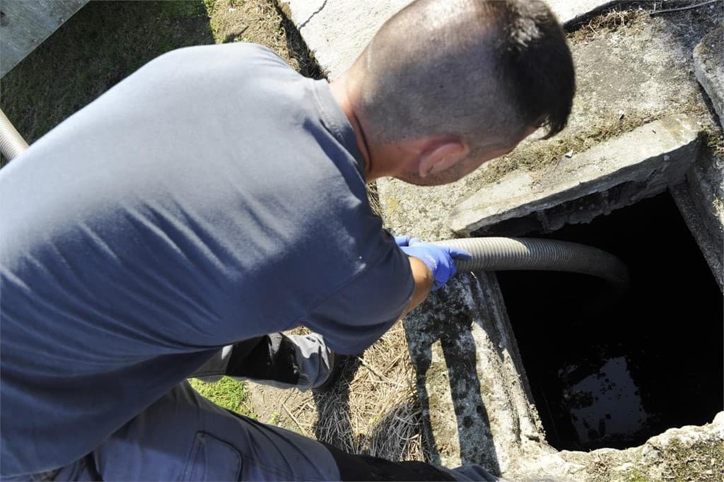 Limpieza de fosas sépticas en A Coruña y Ferrol